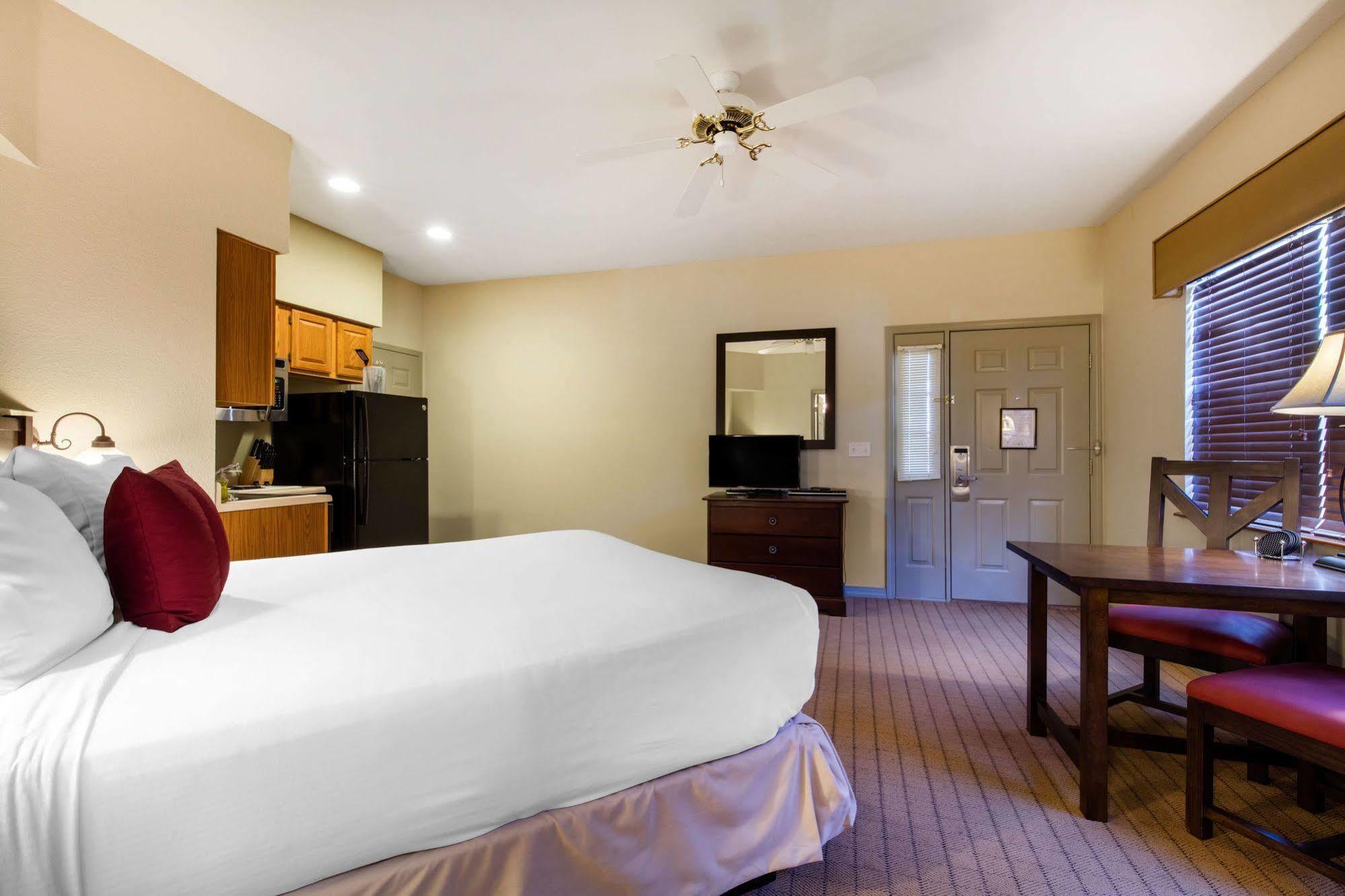 Bluegreen Vacations The Falls Village, An Ascend Resort ブランソン エクステリア 写真