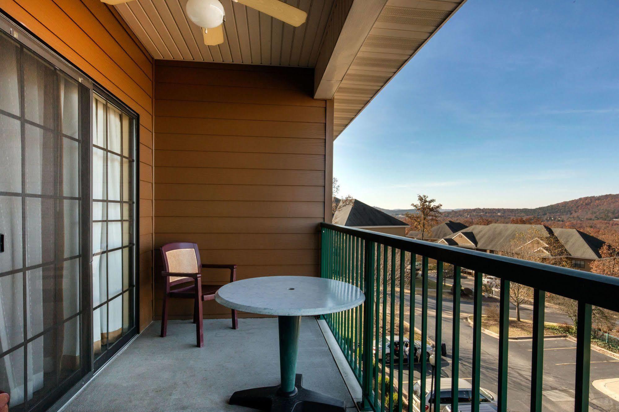 Bluegreen Vacations The Falls Village, An Ascend Resort ブランソン エクステリア 写真